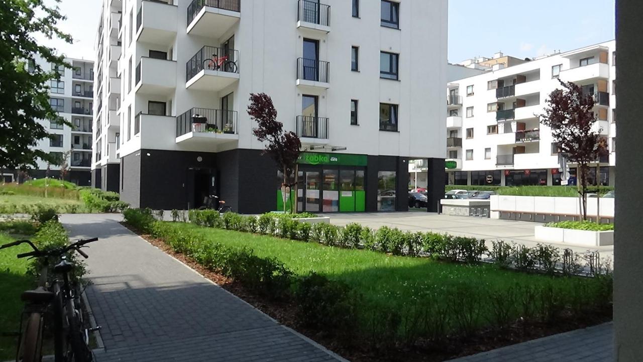 Esperion 7 Days Lägenhet Warszawa Exteriör bild