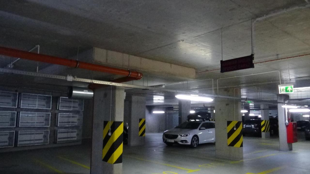 Esperion 7 Days Lägenhet Warszawa Exteriör bild